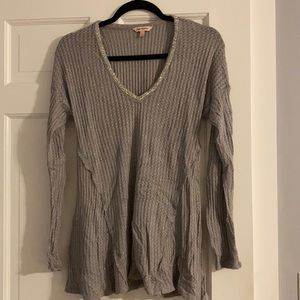 Silver V-neck Long Sleeved Waffle Shirt